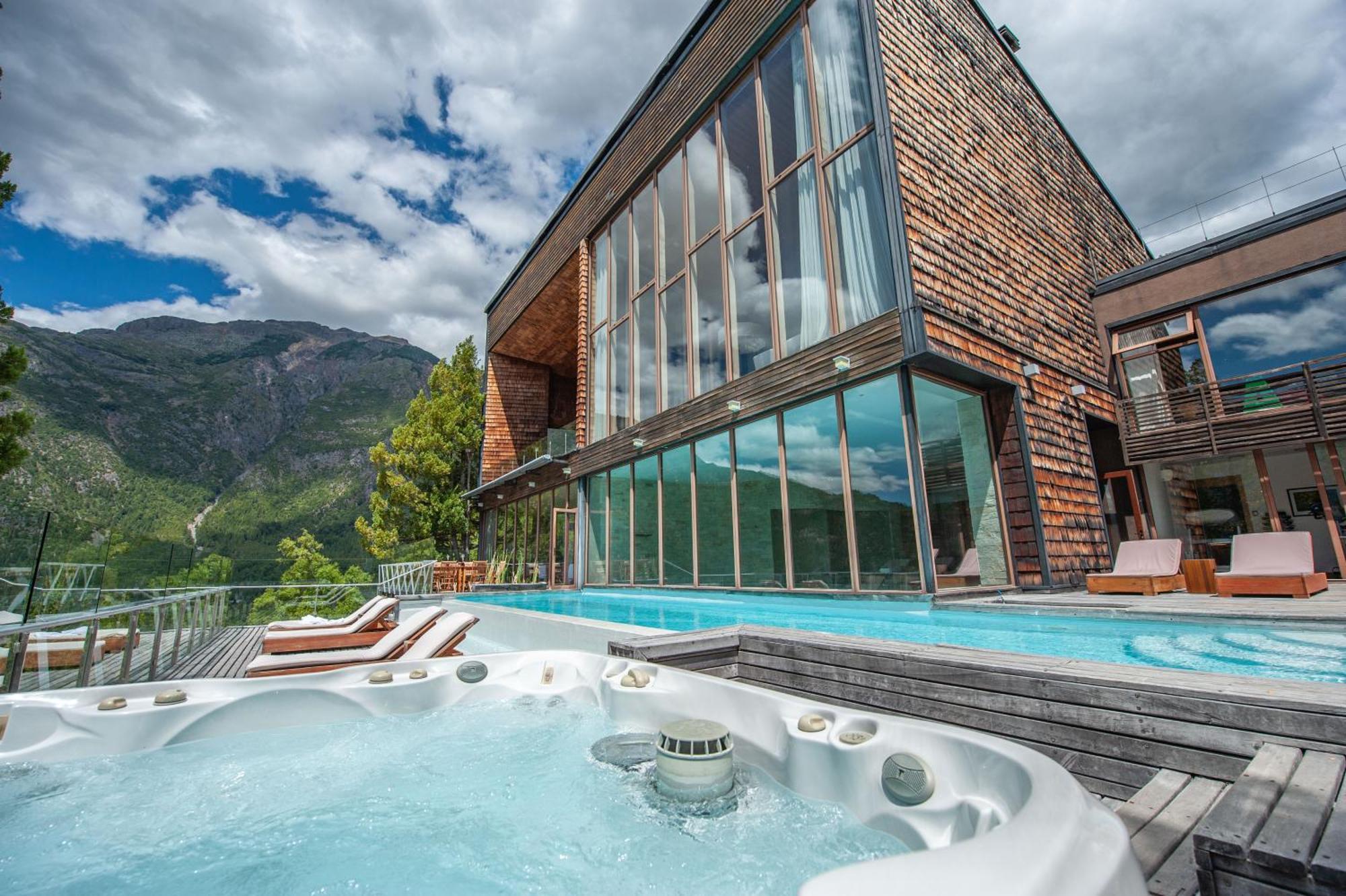 Uman Lodge Patagonia Chile Futaleufú 外观 照片